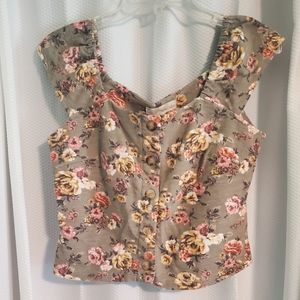 Floral crop top size L